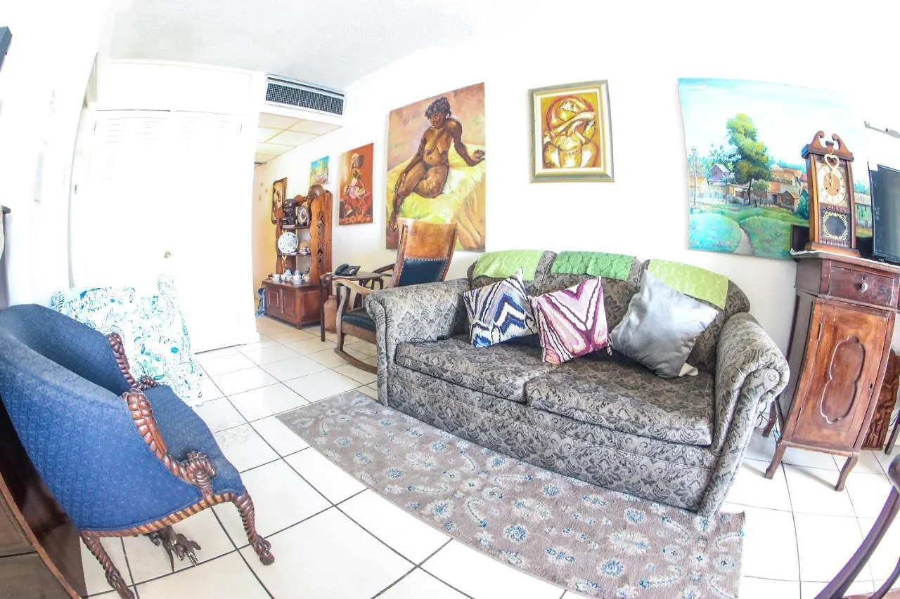 Montego Bay Club Beach Resort Apartment